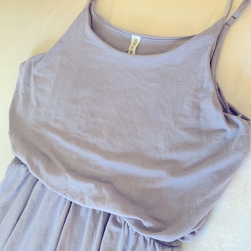 Womens Lavender colored maxi dress.